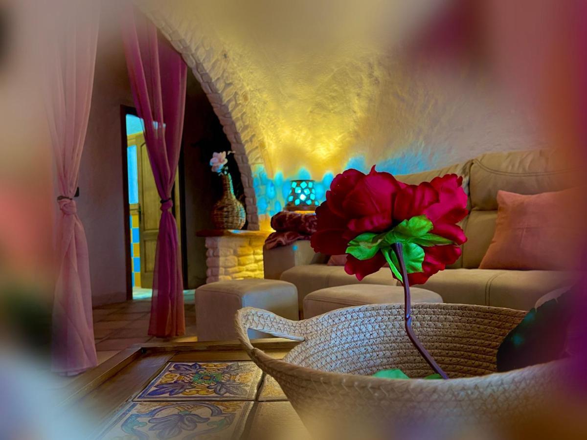 Casas Cueva El Castano Guest House ปัมปาเนย์รา ภายนอก รูปภาพ