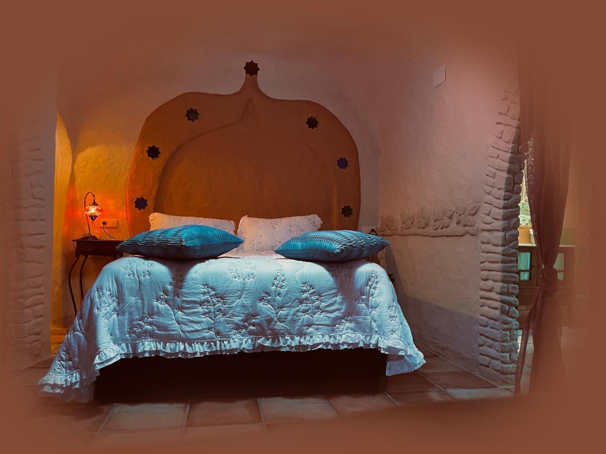 Casas Cueva El Castano Guest House ปัมปาเนย์รา ภายนอก รูปภาพ